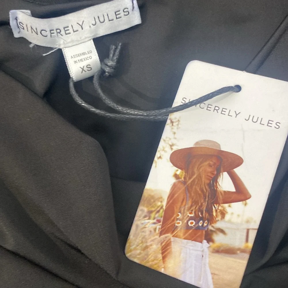 NWT SINCERELY JULES BLACK COWL NECK SLIP DRESS. SIZE: XS - Picture 5 of 6